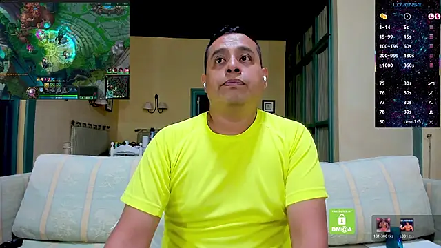 brad_latino's Webcam Show