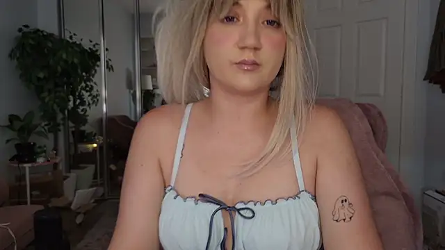GoddessEmmy 即時 XXX 聊天