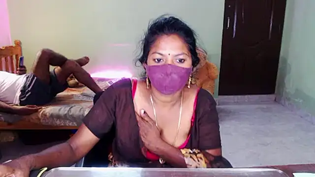 HotGulabi Live XXX Chat