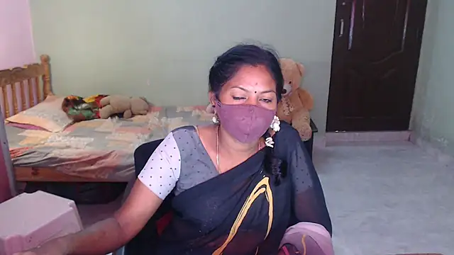 Novapol11 ওয়েবক্যাম শো