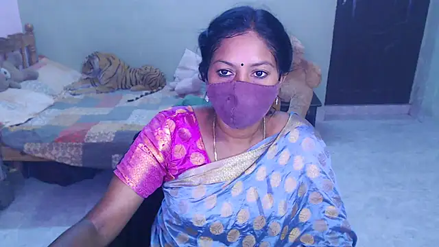 Novapol11's Webcam Show