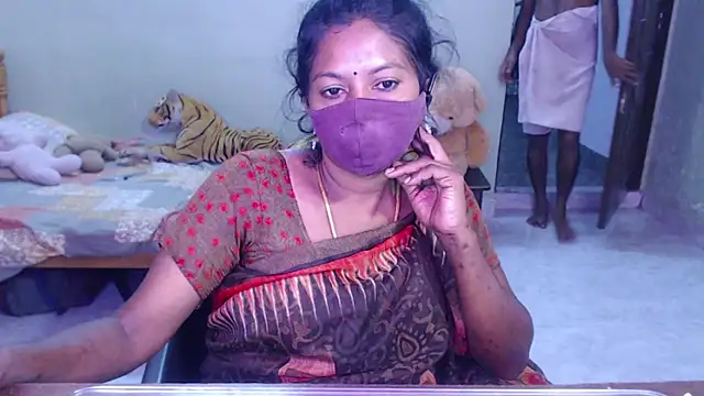 Novapol11 Webcam-Show