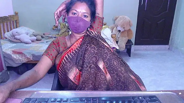 Novapol11's Webcam Show