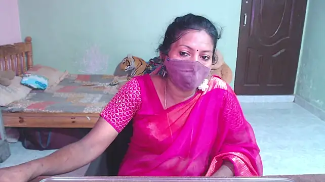 Novapol11 Show in webcam