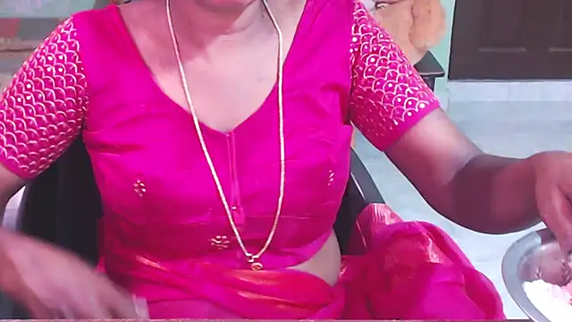 Novapol11 Show in webcam