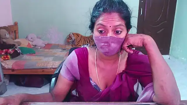 Novapol11's Live XXX Chat