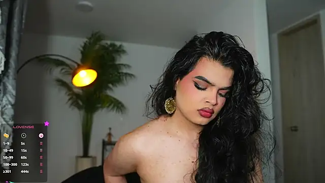 Show modela artechloe na web-kameri