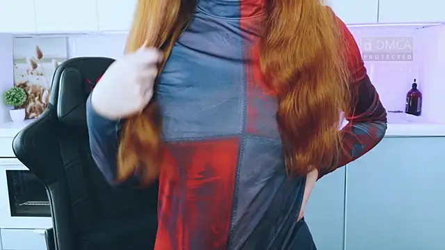Harley_Quinsy Adlı Modelin Canlı XXX Sohbeti