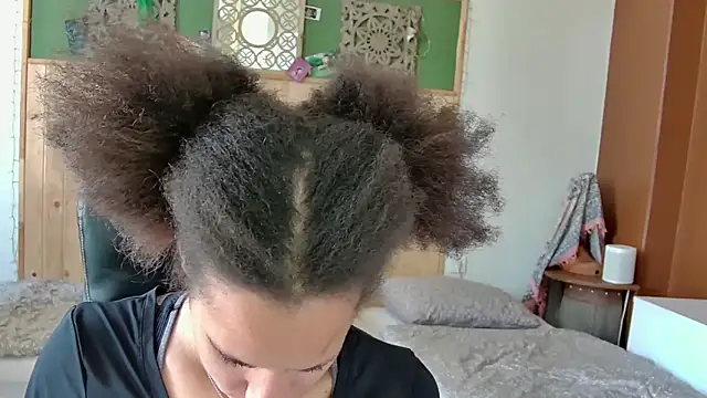 AaliyahHarris' Webcam Show