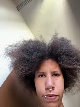 AaliyahHarrisのウェブカメラショー