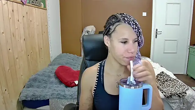 Webkamerová show AaliyahHarris