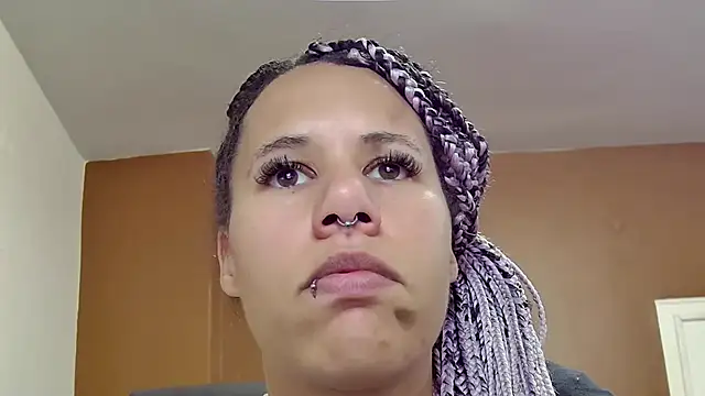 AaliyahHarris XXX чат на живо