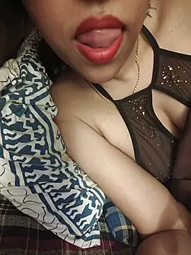 Chat +18 de Lavanya_sexyy ao vivo
