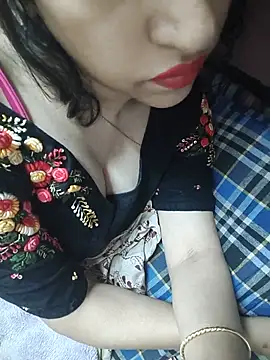 Lavanya_sexyy: онлайн-секс-чат