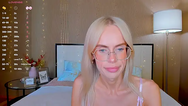 bellatip's Live XXX Chat