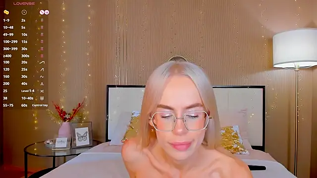 bellatip's Live XXX Chat