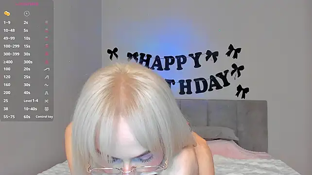 bellatip's Live Sex Cam Show