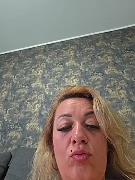 Show de RuxyHuge42ETT na webcam