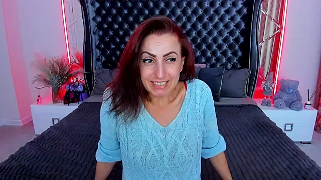 Rebecca_Diamond Chat XXX in diretta