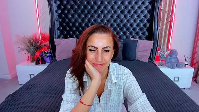 Rebecca_Diamond 现场XXX聊天
