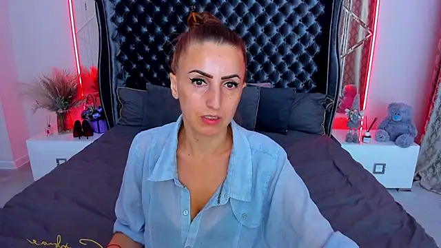 Rebecca_Diamondn Webbikameraesitys
