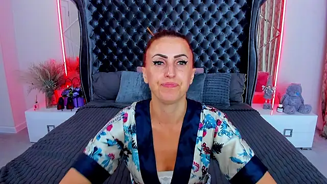 Chat XXX en directo de Rebecca_Diamond