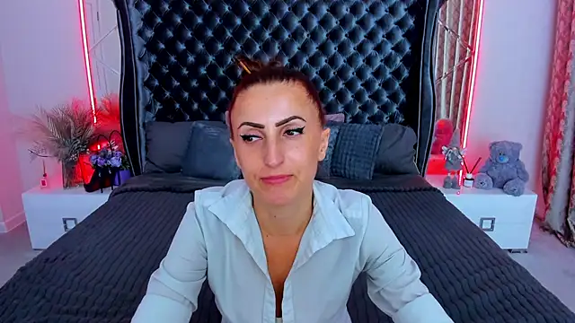 Rebecca_Diamond's Live XXX Chat