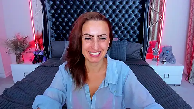 Chat +18 de Rebecca_Diamond ao vivo