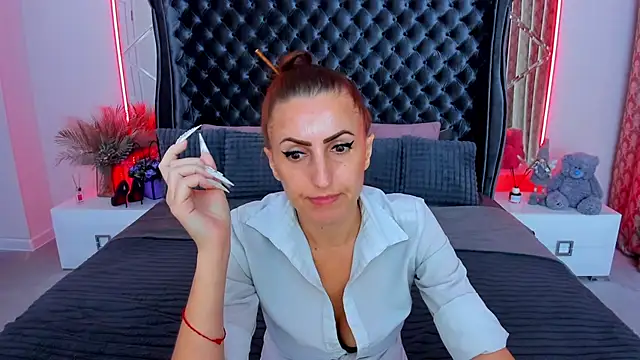 Chat +18 de Rebecca_Diamond ao vivo