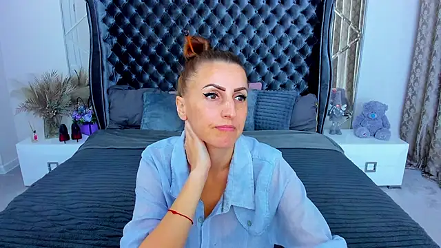 Rebecca_Diamond Adlı Modelin Canlı XXX Sohbeti