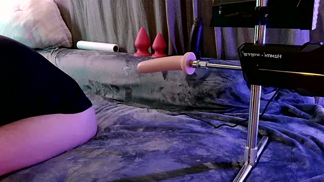 Benchmark-Bussy's Webcam Show