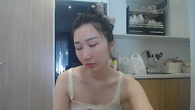 Asiagirll élő XXX-chatje