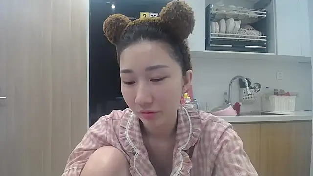 XXX chat uživo modela Asiagirll
