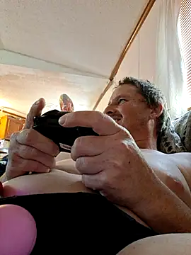 bushhogger8371's Webcam Show