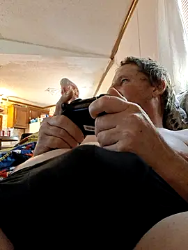 bushhogger8371's Webcam Show
