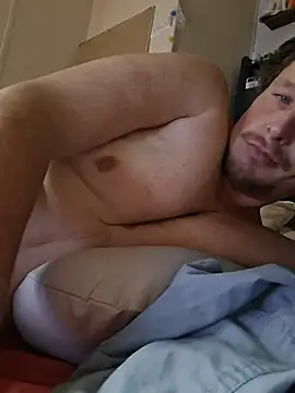 bushhogger8371 Show in webcam