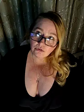 Iceprincess2bad4u's Live XXX Chat