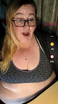 Iceprincess2bad4u's Live XXX Chat