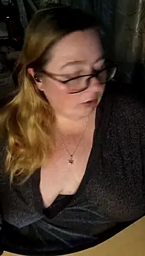 Iceprincess2bad4u Live XXX-chat