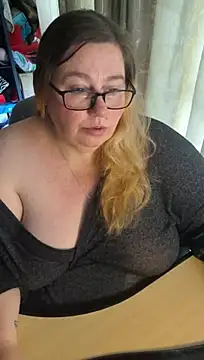 Czat XXX na żywo – Iceprincess2bad4u