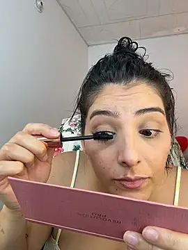 YummyAnna_のウェブカメラショー