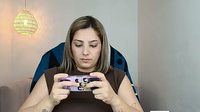 YummyAnna_'s Live XXX Chat