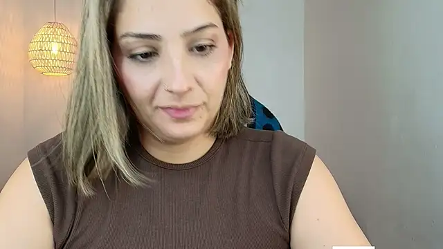 Czat XXX na żywo – YummyAnna_
