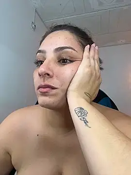 Živý XXX chat YummyAnna_