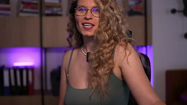BrandyWhite Chat XXX in diretta
