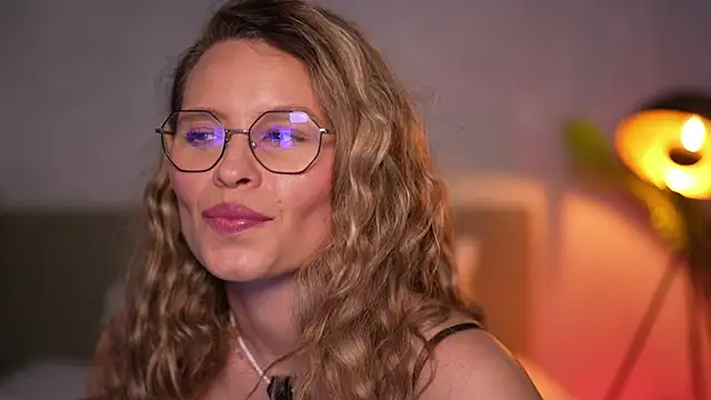Chat +18 de BrandyWhite ao vivo