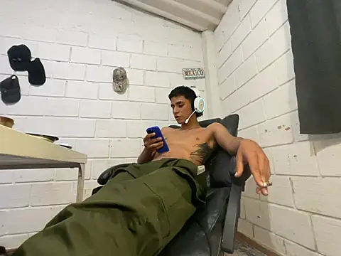 โชว์เว็บแคมของ Max_TheHorseDick