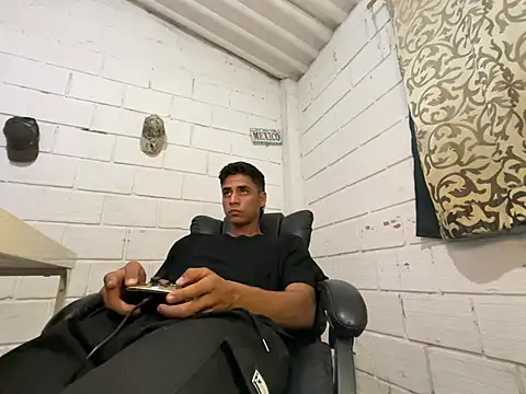 عرض كام Max_TheHorseDick