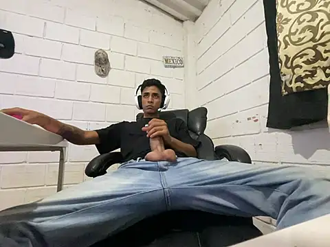 Show de webcam de Max_TheHorseDick