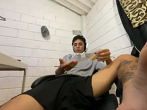 Max_TheHorseDick – Kamerová šou